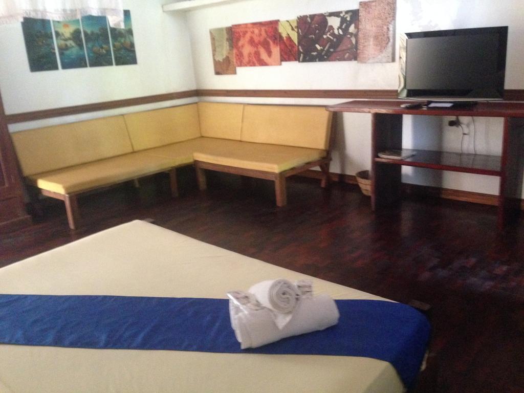 The Lotus Garden Suites Puerto Princesa Exterior photo