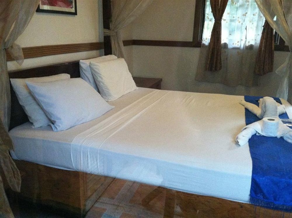 The Lotus Garden Suites Puerto Princesa Exterior photo