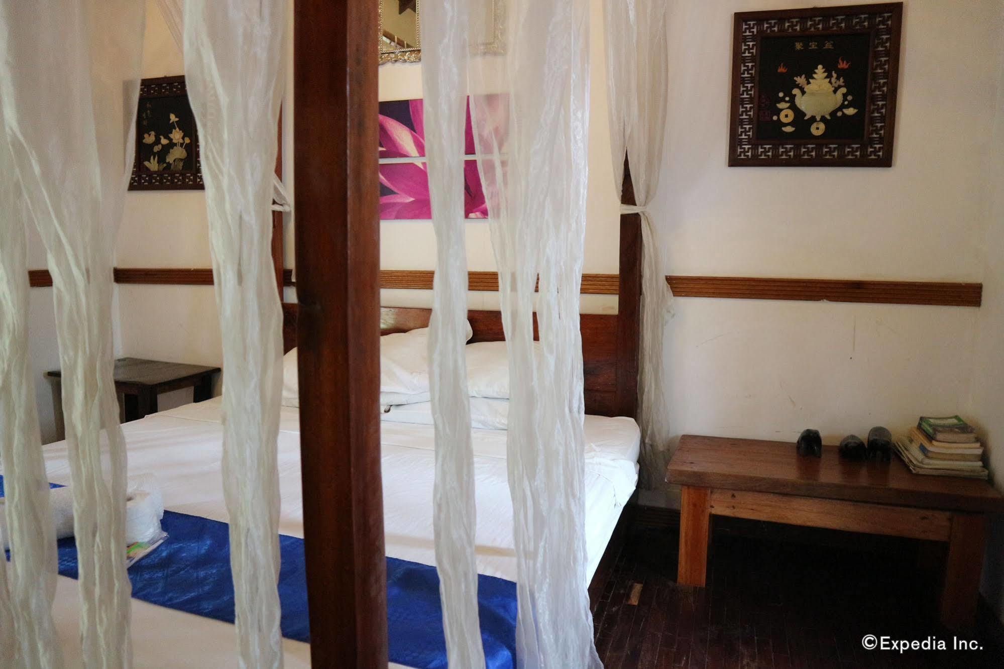 The Lotus Garden Suites Puerto Princesa Exterior photo