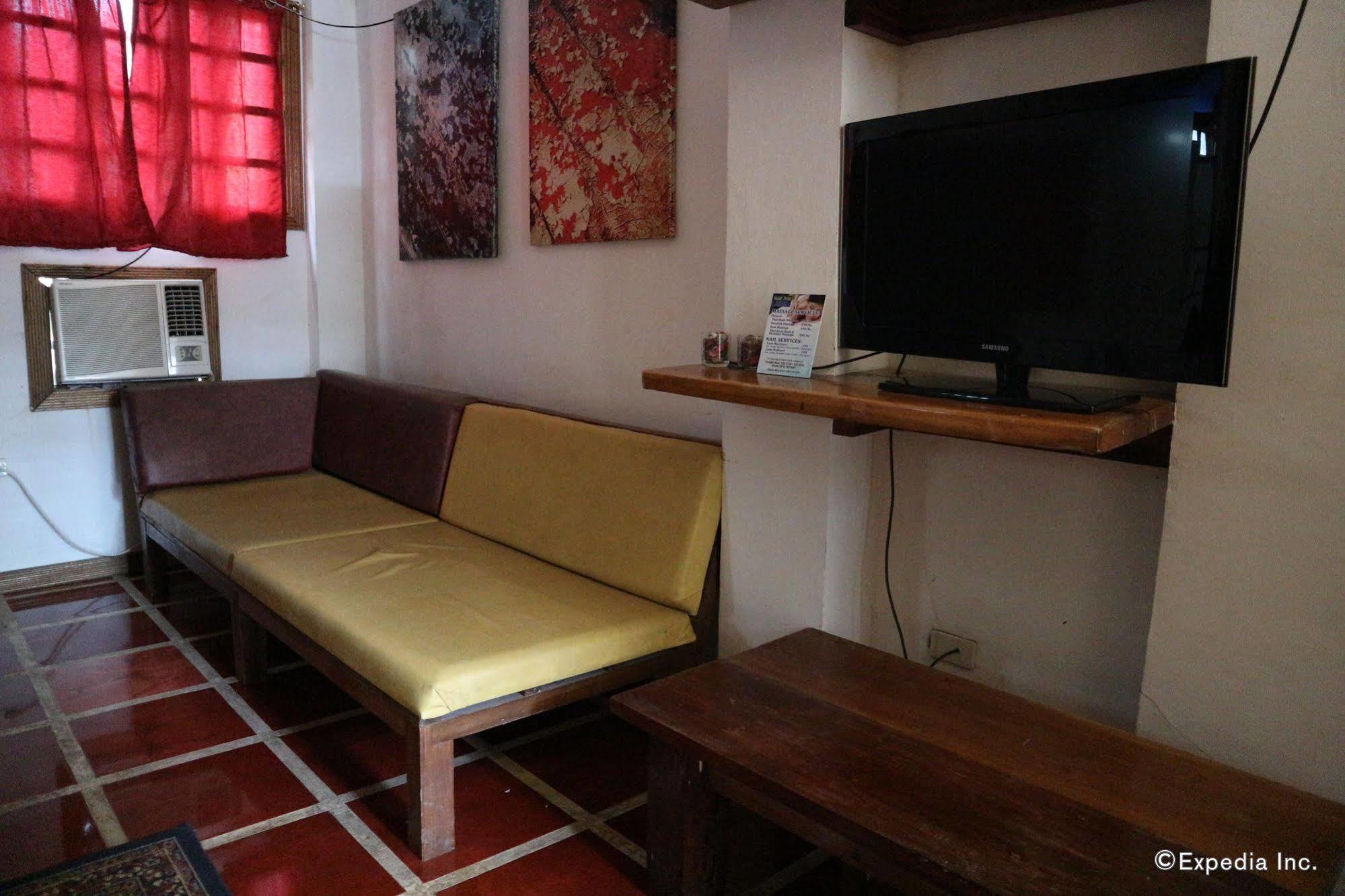 The Lotus Garden Suites Puerto Princesa Exterior photo
