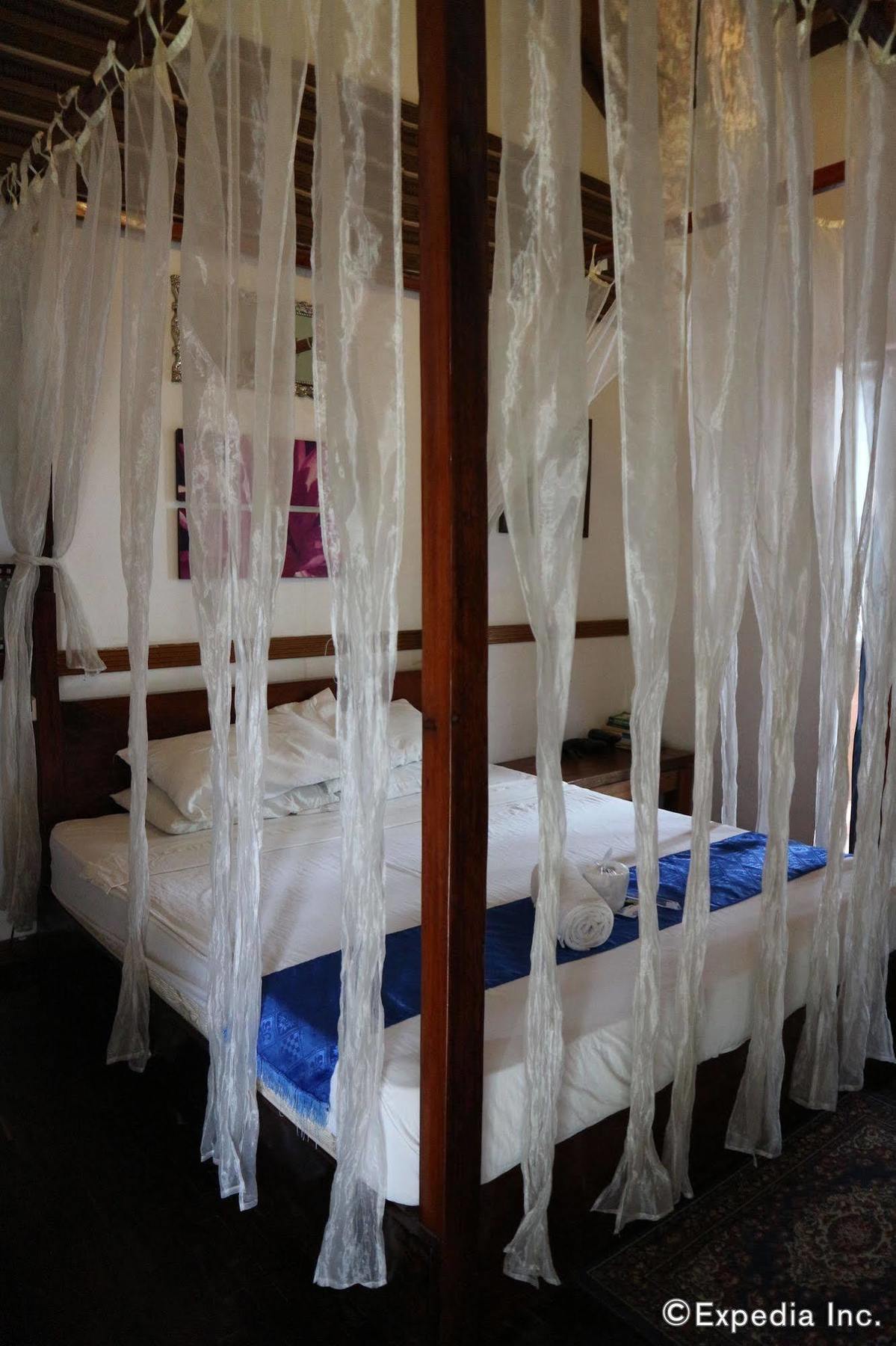 The Lotus Garden Suites Puerto Princesa Exterior photo